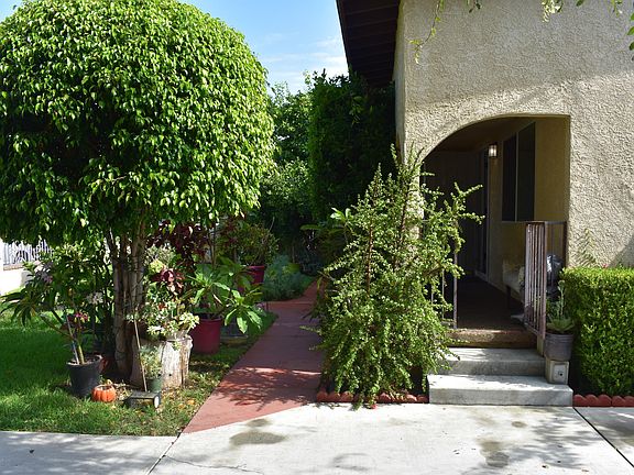 4th image of 2326 Continental Ave