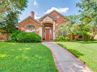 5430 Sycamore Dr, Midlothian, TX 76065