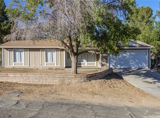 17805 Queensglen Ave, Palmdale, CA 93591