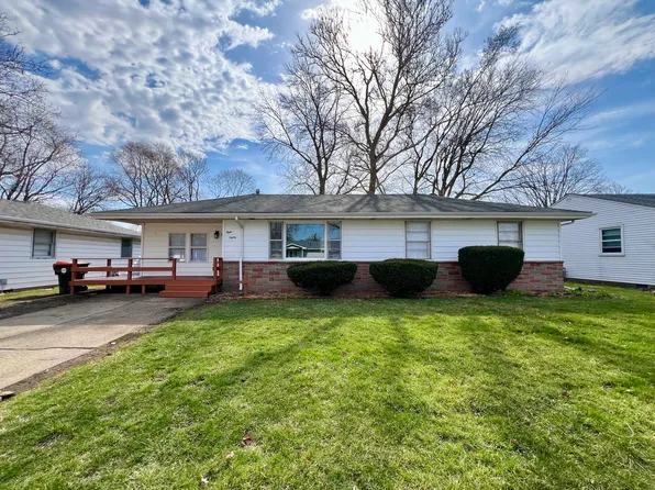 880 Eastview Dr, Rantoul, IL 61866