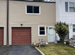 646 Randall Way, Aberdeen, NJ 07747