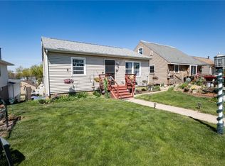 928 22nd Ave SW, Cedar Rapids, IA 52404