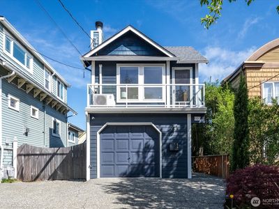 910 N 83rd Street, Seattle, WA, 98103