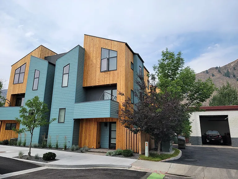 109 W Spruce St #4 — Photo 23
