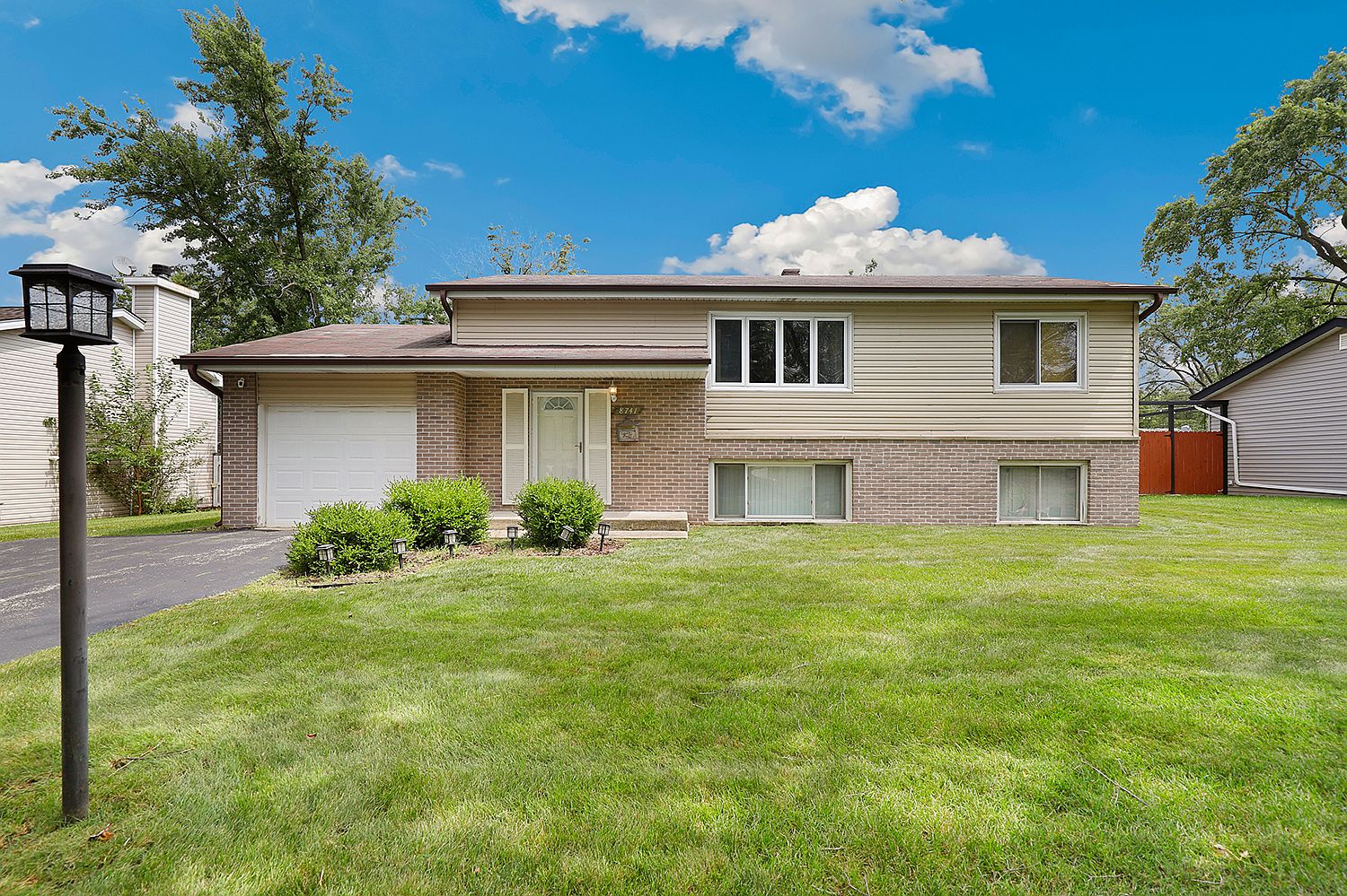 8741 S 84th Ave, Hickory Hills, IL 60457 | Zillow