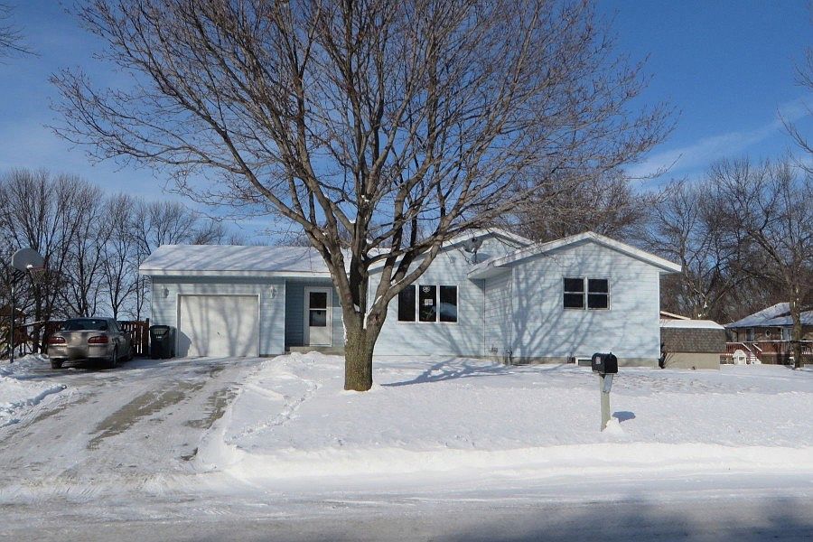 1st image of 817 Pleasantview Dr SE