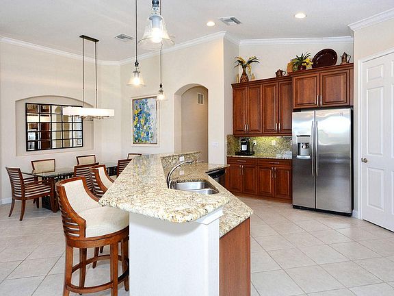 4th image of 133 Bella Vista Ter Unit C