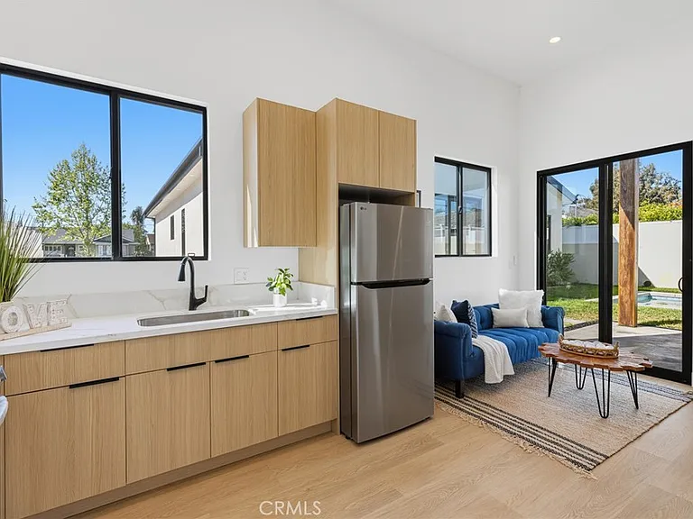 19539 Mobile St — Photo 19