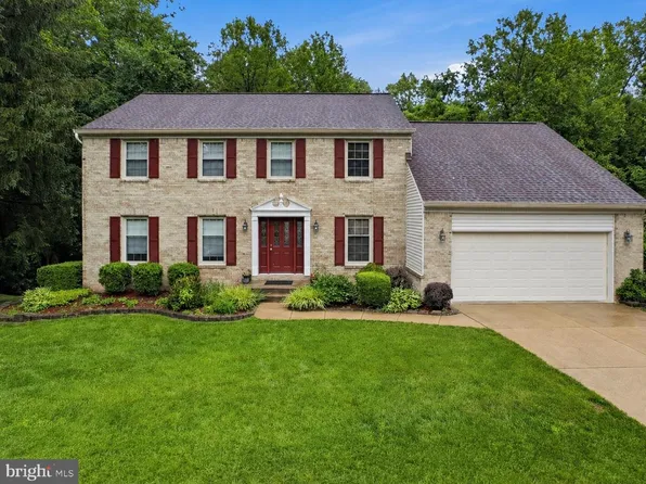 10159 Wavell Rd, Fairfax, VA 22032