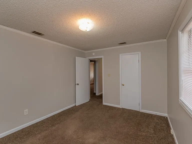 2165 1/2 Telfair St #A — Photo 8