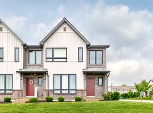5 Aubrey Pl, Saint Charles, MO 63303