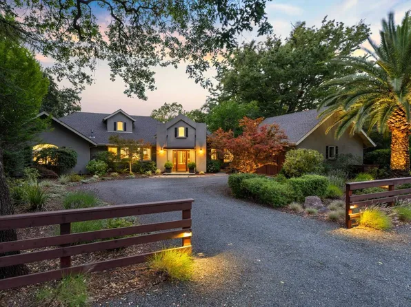 19737 7th Street E, Sonoma, CA 95476