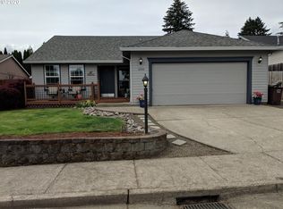 10793 NW McKay Creek Ct, North Plains, OR 97133