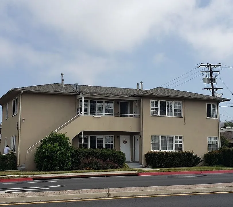 22 N Dos Caminos Ave