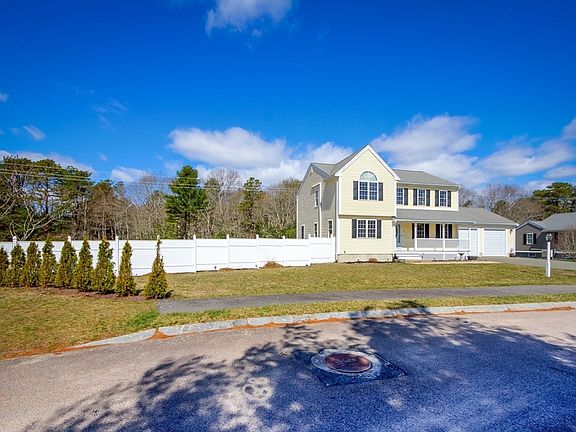 3rd image of 17 Lynne Rd
