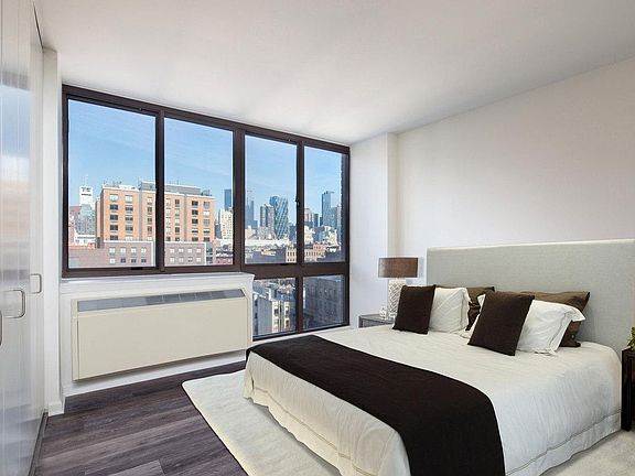 2nd image of 521 W 43rd St