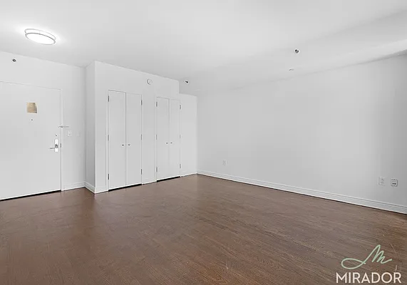 Rented by Mirador Real Estate | media 21