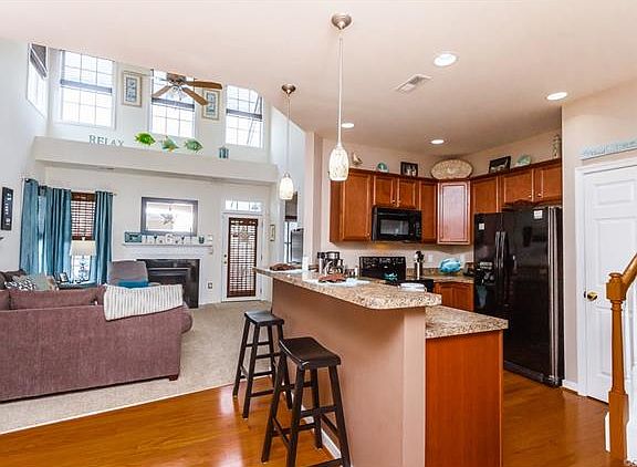 2nd image of 7724 Marshall Arch Dr #7724