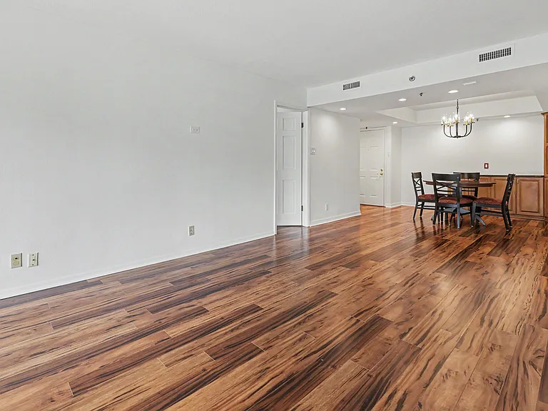 3211 W Swann Ave #302 — Photo 8