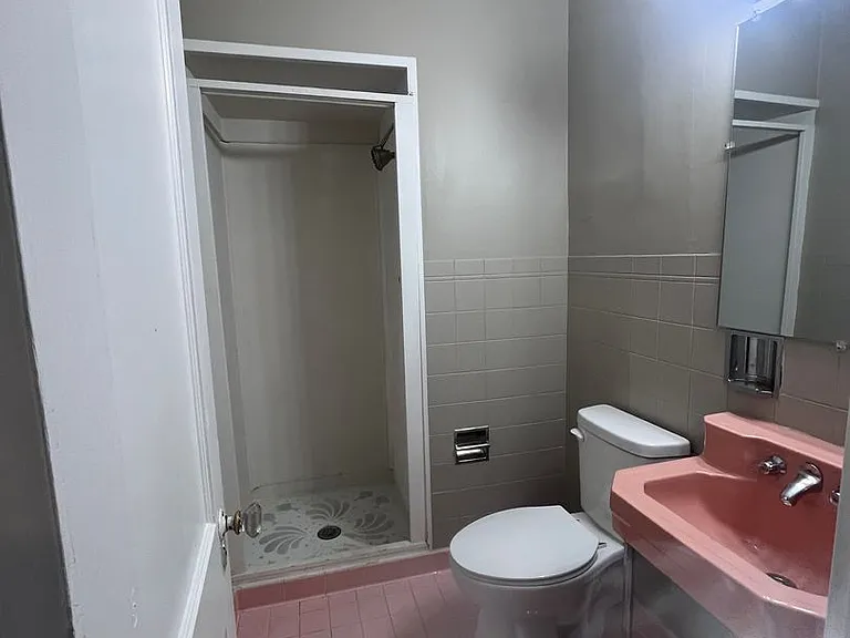 411 S 38th Ave — Photo 17