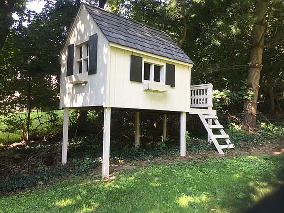 Childrens playhouse