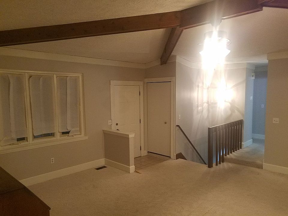 2nd image of 17576 Barry Dr