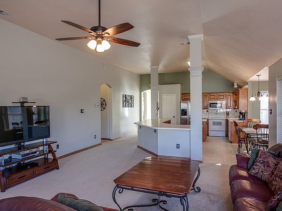 5th image of 1145 Pleasant Oaks Dr