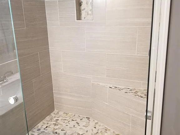 4th image of 6064 S Roselawn Dr