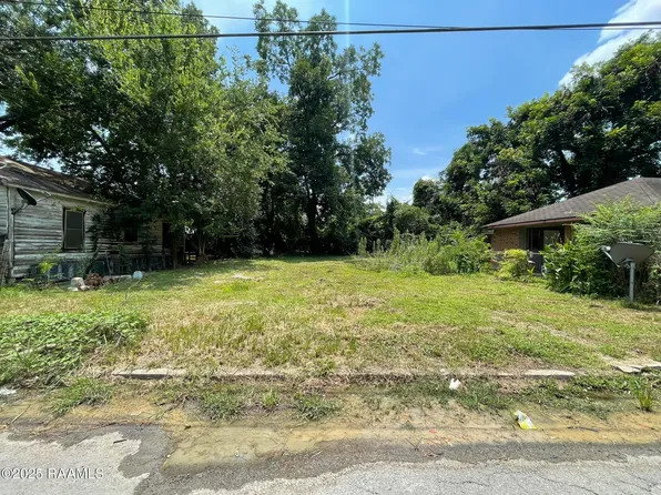 514 E Jefferson St, Opelousas, LA 70570