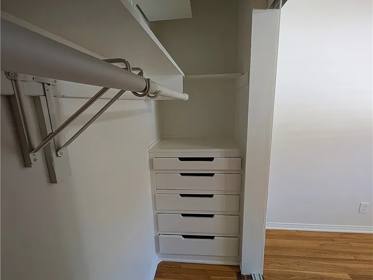 582 N Sunnyslope Ave — Photo 43
