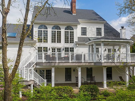 4th image of 735 Havenwood Circle Dr