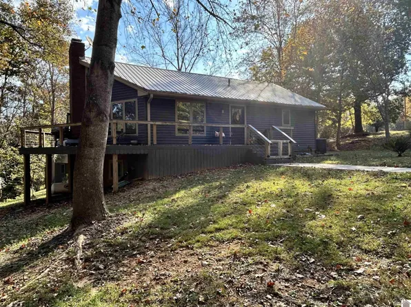 12 Beech Point Dr, Cadiz, KY 42211