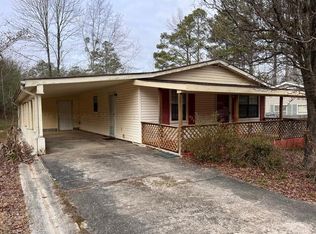 616 Lake Shore Dr, Haleyville, AL 35565