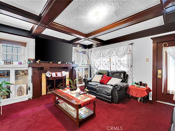4th image of 3990 La Salle Ave