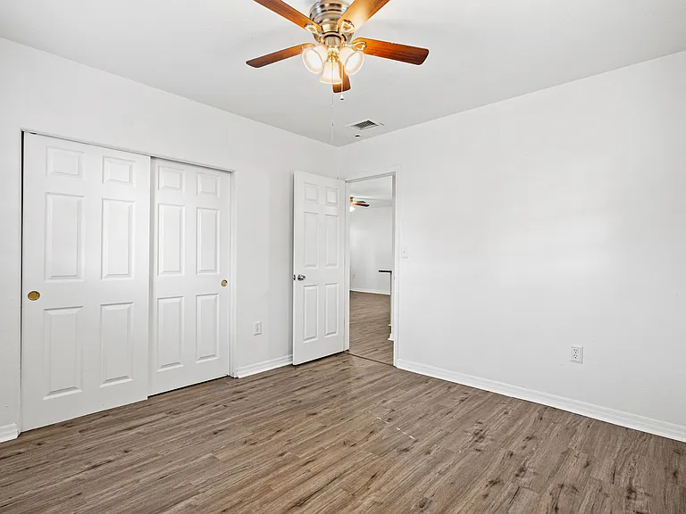 5911 Olive Ave — Photo 13