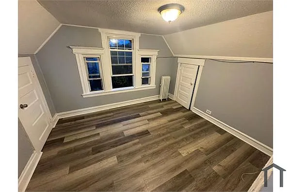 Building Photo - 152 Shephard Ave #3