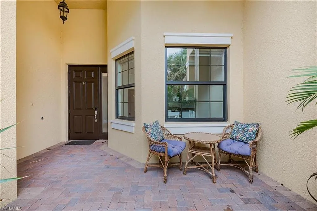 3 bed, 2.0 bath, 1868 sqft, $4,500 — Photo 2