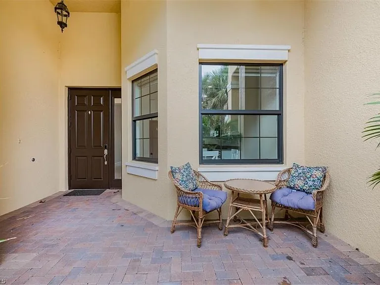 13553 Coronado Dr — Photo 2