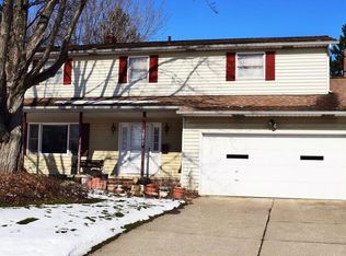 30201 Ridge Rd, Wickliffe, OH 44092