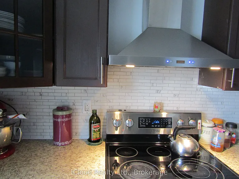 170 Troiless St — Photo 9