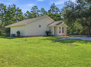 120 Magnolia Landing Dr, Freeport, FL 32439