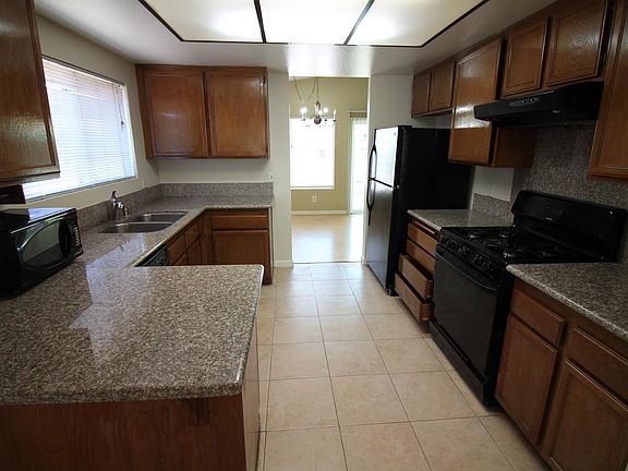 5th image of 278 Manzanita Dr