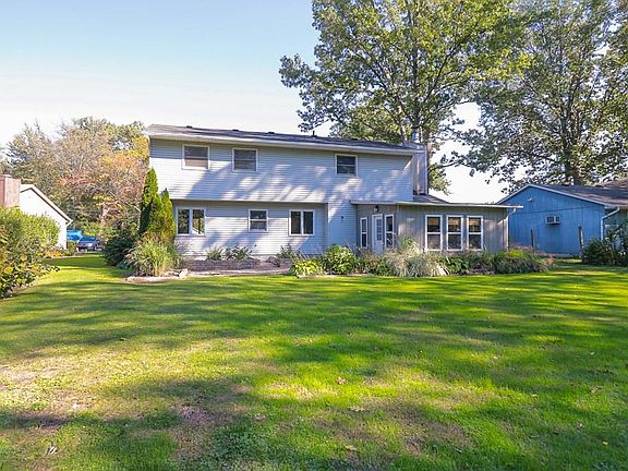 4th image of 376 Buckeye Dr