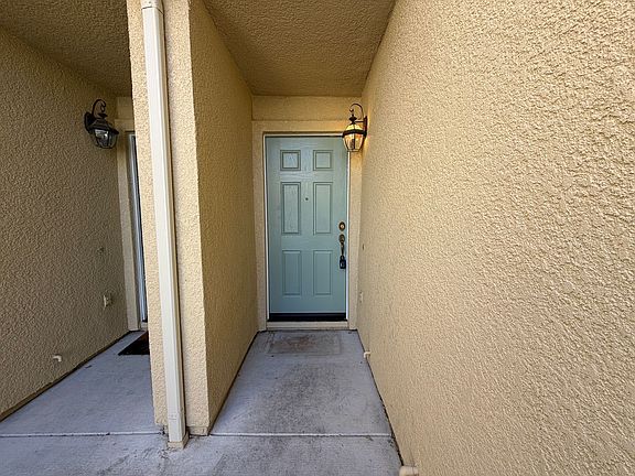 2nd image of 141 Altamont Ct