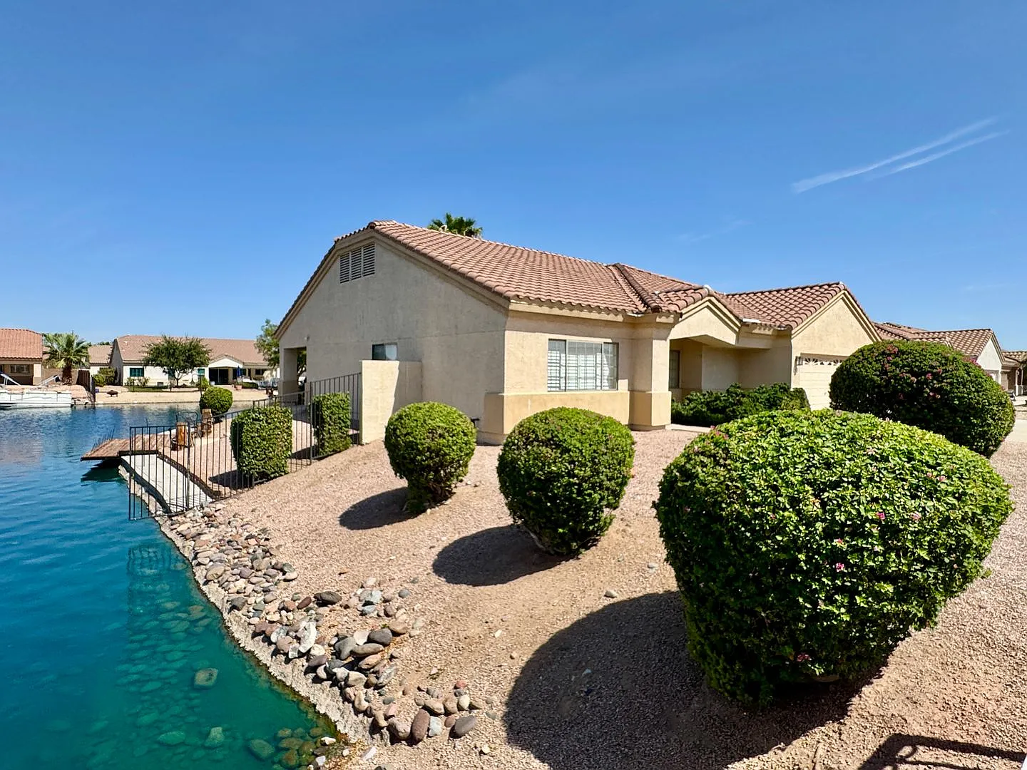 3-6 Month Rental, Amazing Water Front Property With Private Pool! — Photo 4