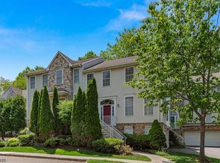 148 Arrowgate Dr, Randolph, NJ