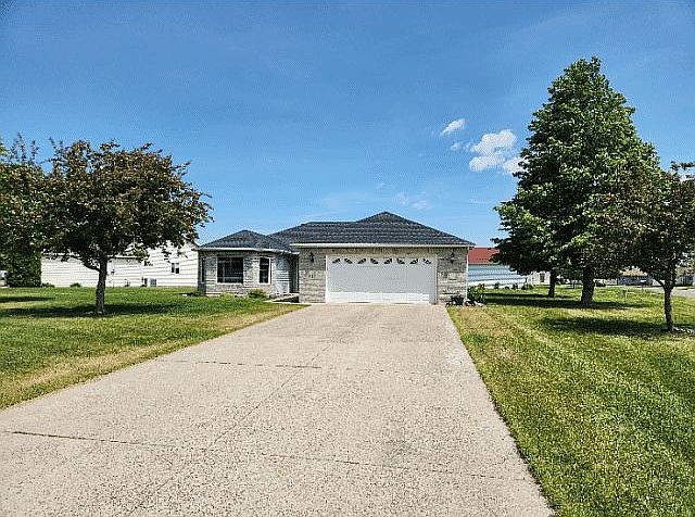 1st image of 1119 Willow Pond Dr