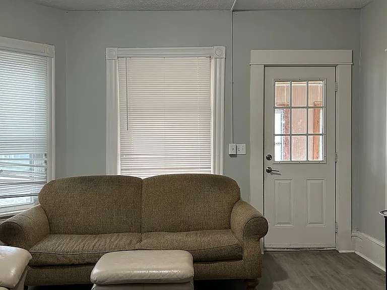 22 Holland Ave NE — Photo 8