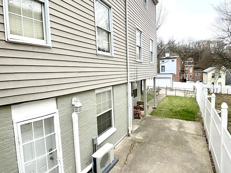 129 Gage St #2 — Photo 2