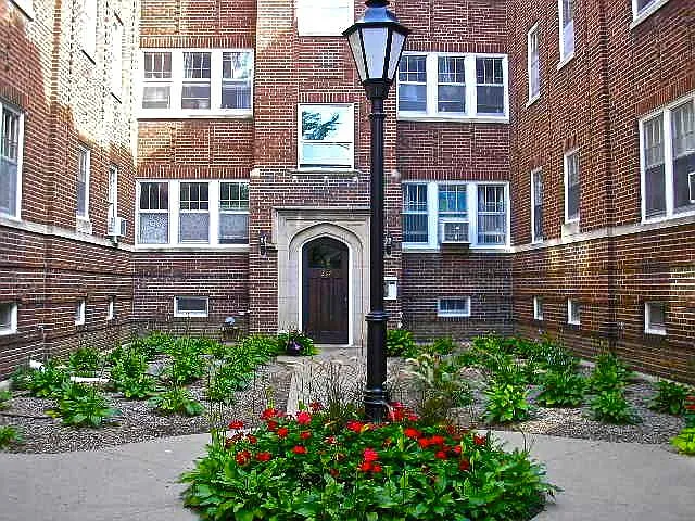 1395 Portland Ave — Photo 12